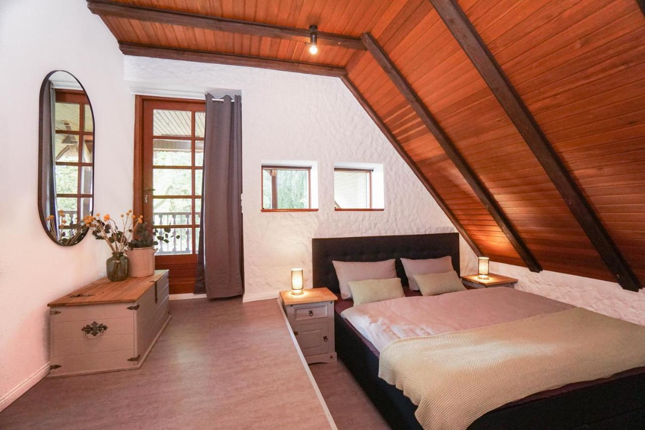 Ruhe Unter Reet-Haus Mit Sauna, Whirlpool Und Kamin Gnarrenburg Extérieur photo
