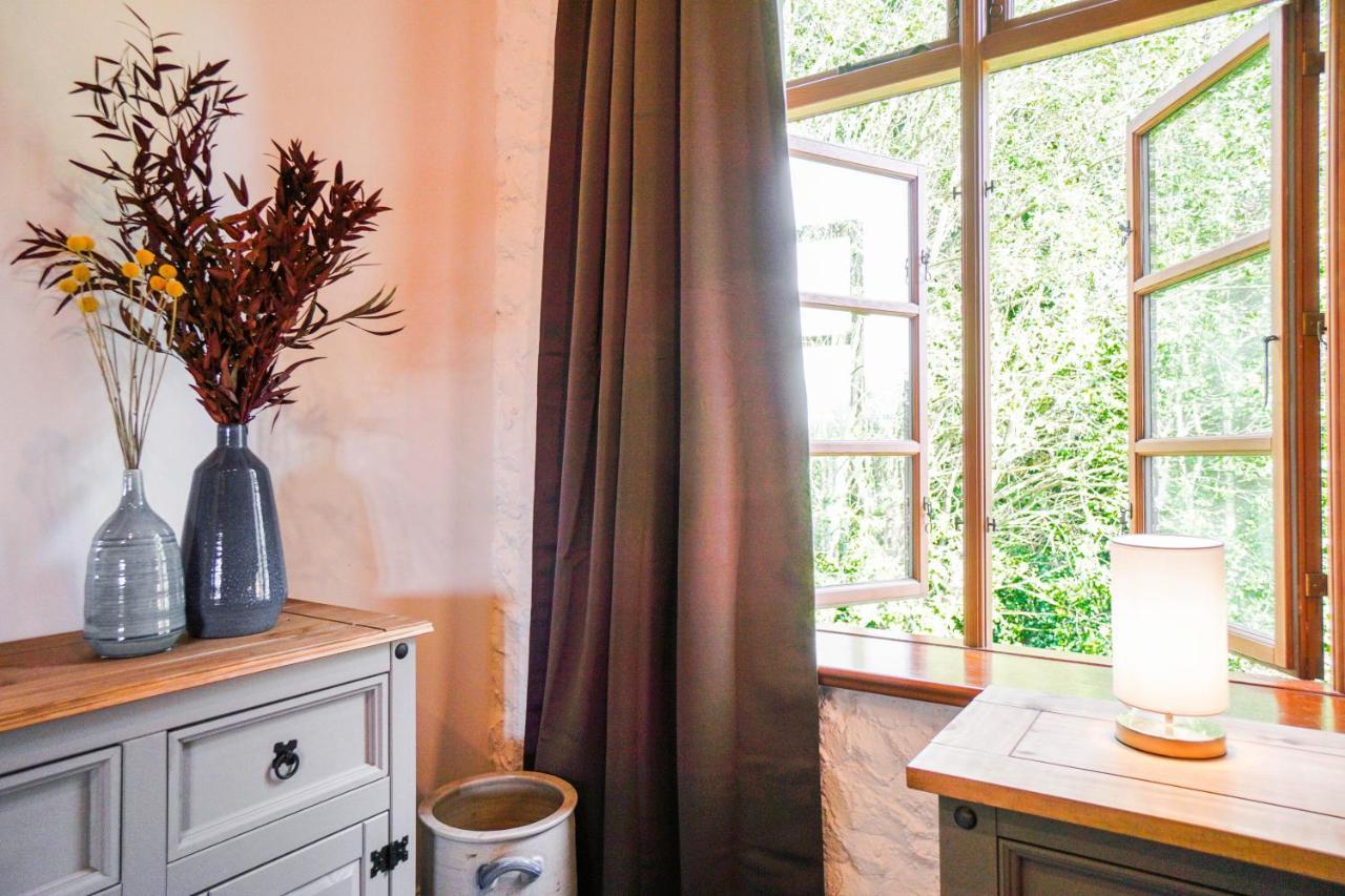Ruhe Unter Reet-Haus Mit Sauna, Whirlpool Und Kamin Gnarrenburg Extérieur photo